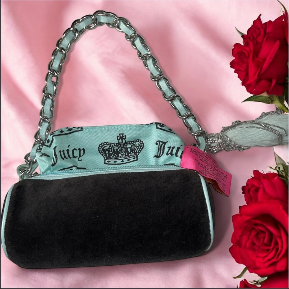 VINTAGE🌸 Juicy Couture Mini Barrel with RARE Rabbit Foot Charm🩵🖤 - Picture 9 of 11